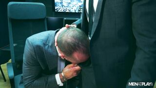 Supporting Co-Worker (Bruno Max, Sir Peter)