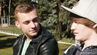 Bench Pressure (Antony Carter, Lucas Drake)
