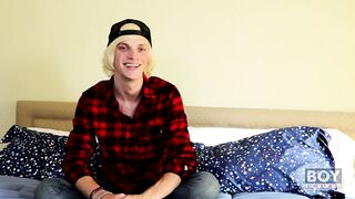 We Would All Give Kayden A Large Tip!