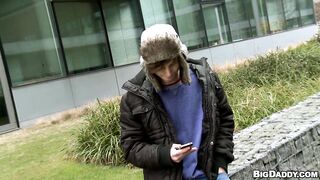 Out In Public To Fuck Hot Men!