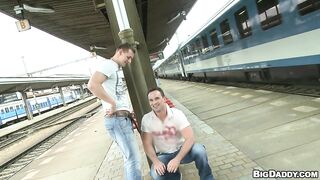 This guy loves it raw in the ass