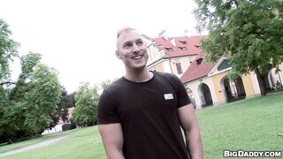 Horny Men Fuck In Public!