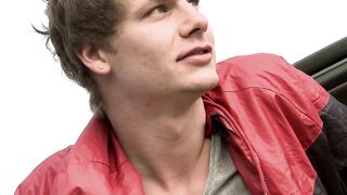 Hitchhiking For Outdoor Anal Sex From Dudes!