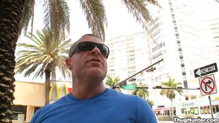 I Gotta million problems but a Thug ain't one