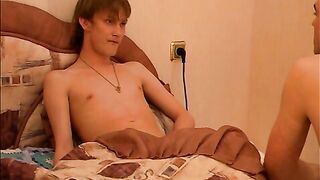 Молодой русский врач "лечит" юношу