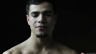 Model Spotlight - Levi Karter