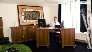 Hung Jury - Scene 1